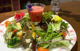 開業レッスン卒業生 茅ヶ崎 ワインバー フローラルサラダ フランボワーズドレスで